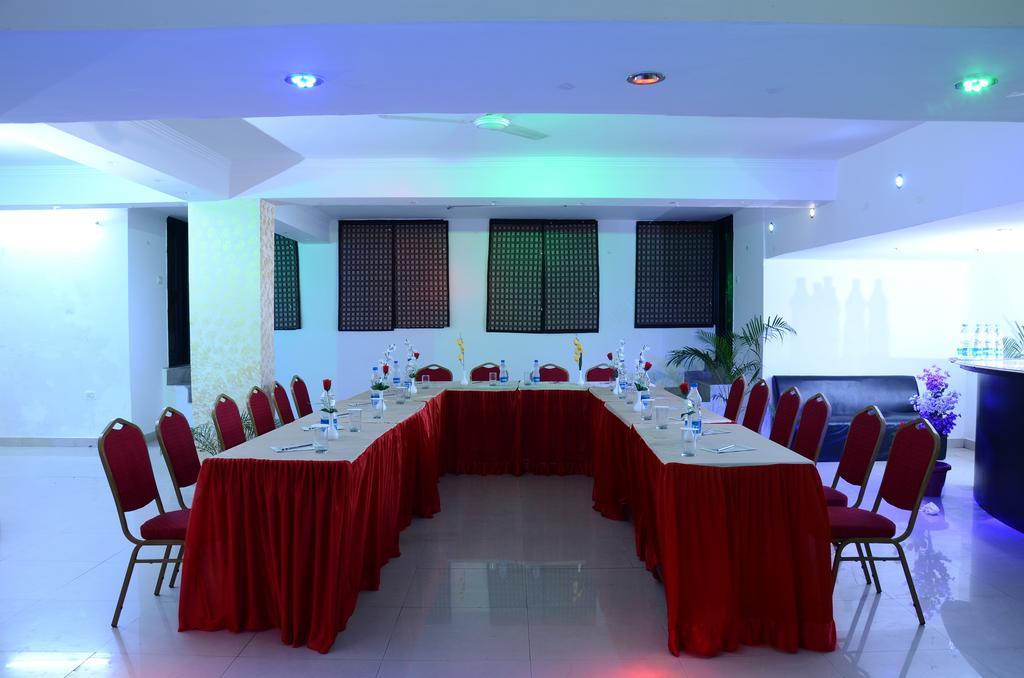 Hotel Global Radiance 뉴델리 외부 사진